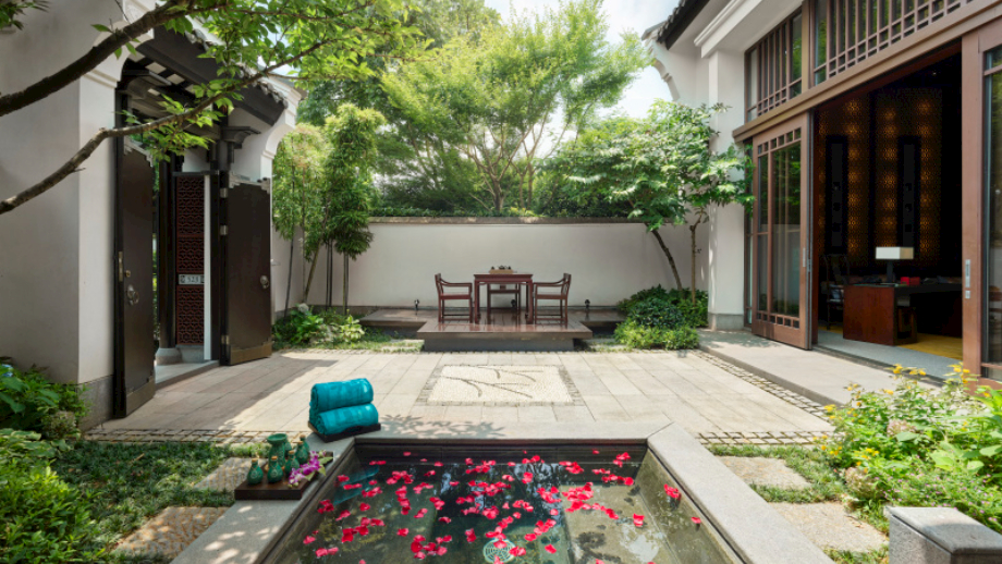 Two-Bedroom Jetpool Villa